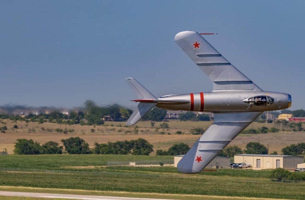 Mig-17 Knife Edge